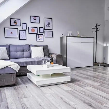 Luxury In The Center Apartment Pressburg