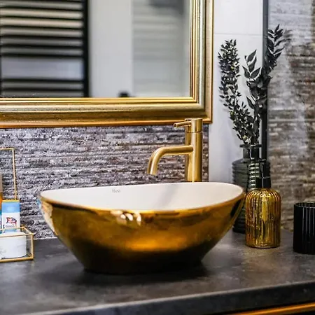 Luxury In The Center