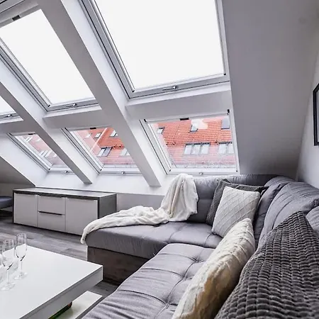 Luxury In The Center * Pressburg